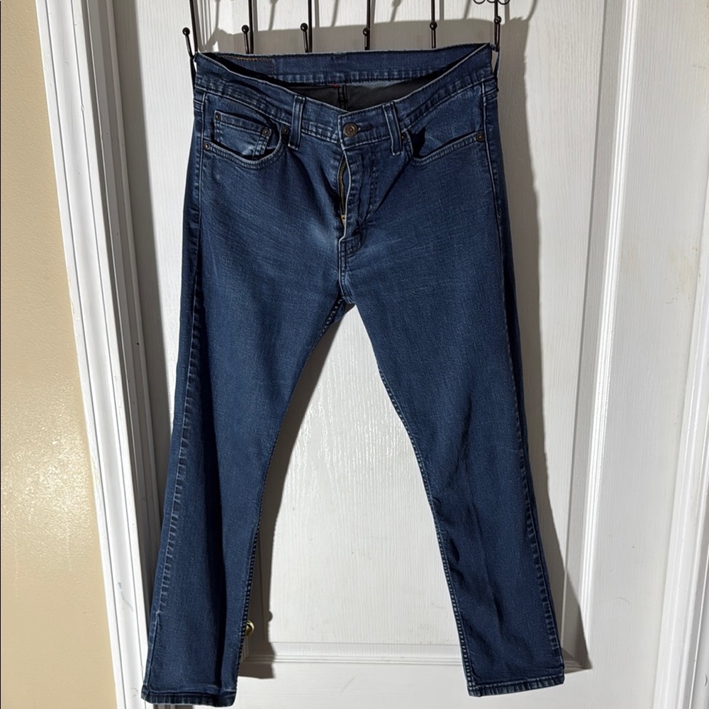 Levi's Blue Slim Jeans with Classic Appeal